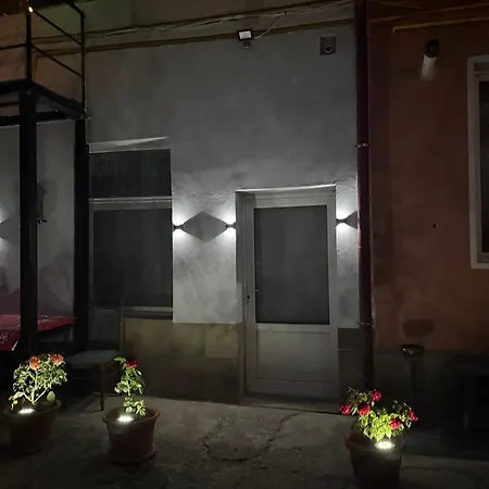 Apartment Middle House *